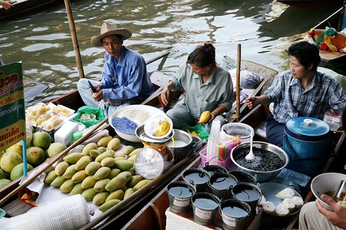 Damnoen Saduak, the Floating Market