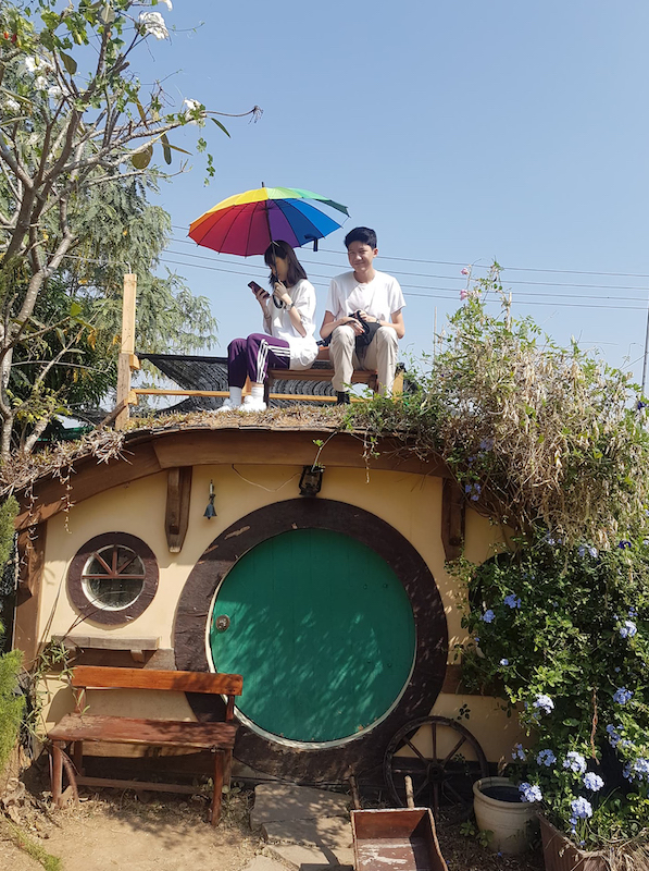 Baan Suan Noi (Hobbit House)